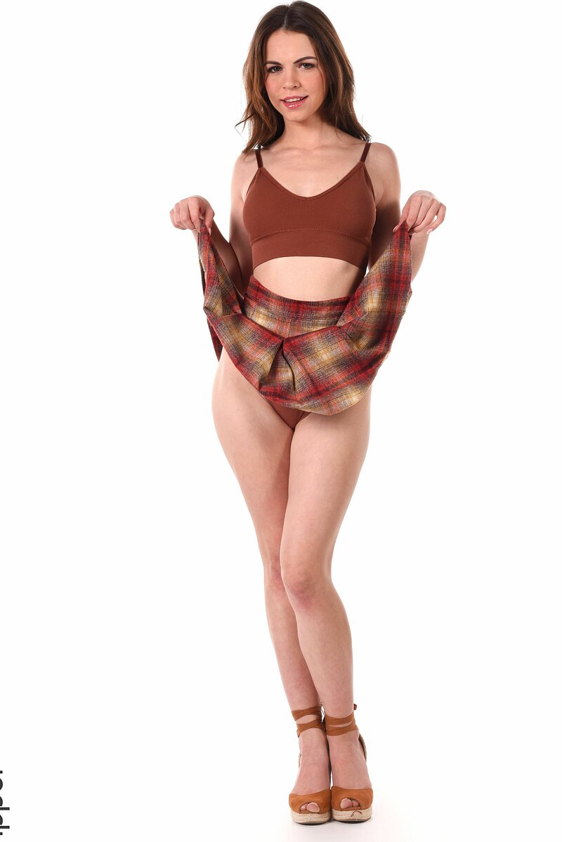 Алиночка, 20 лет, 5 размер груди